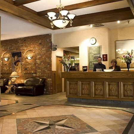 Compass Point Inn - サレー インテリア 写真